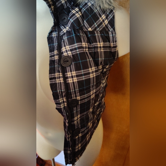 ❄️ Aeropostale NWT Plaid Puffer Vest — Size M ( Excellent Condition) - Picture 8 of 16